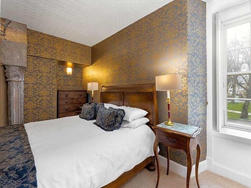 Dornoch Castle  image