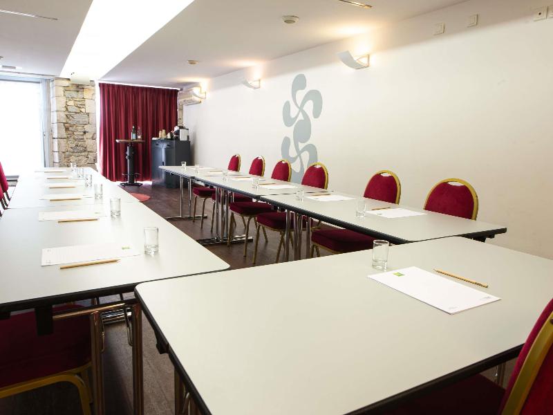Ibis Styles Bayonne Centre Gare image