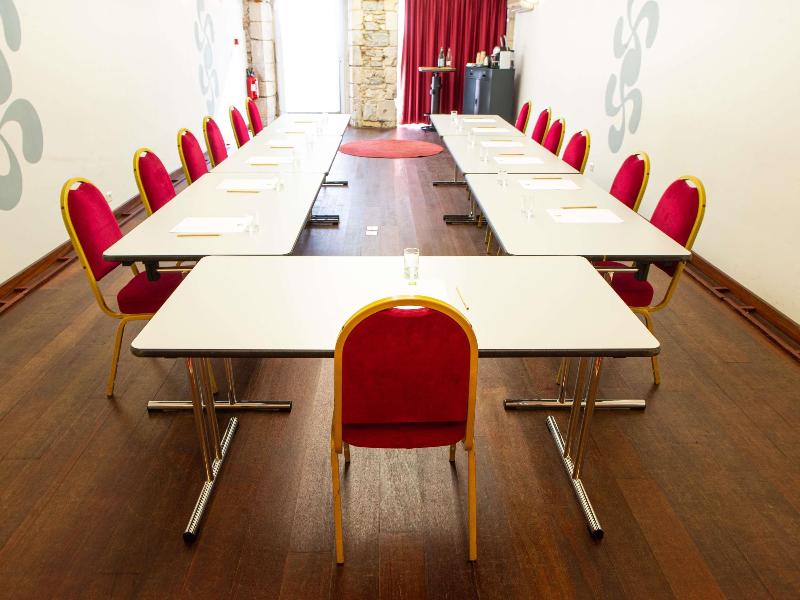 Ibis Styles Bayonne Centre Gare image