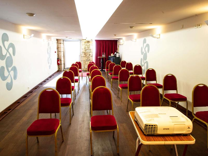 Ibis Styles Bayonne Centre Gare image