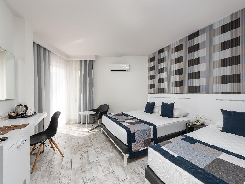White City Beach Hotel image