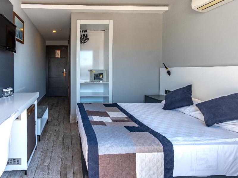 White City Beach Hotel image