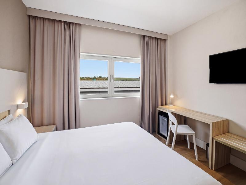 B&B HOTEL Logroño Las Cañas image