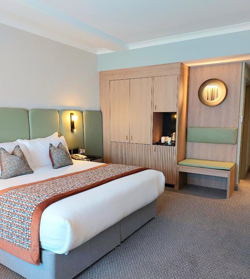 Menlo Park Hotel & Conference Centre image