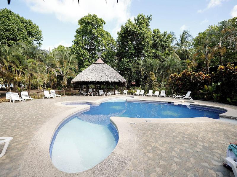 Turtle Beach Lodge  image