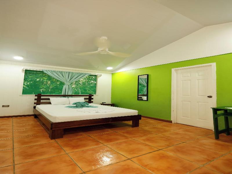 Turtle Beach Lodge  image