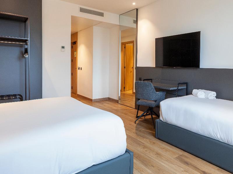 SB Madrid Norte image