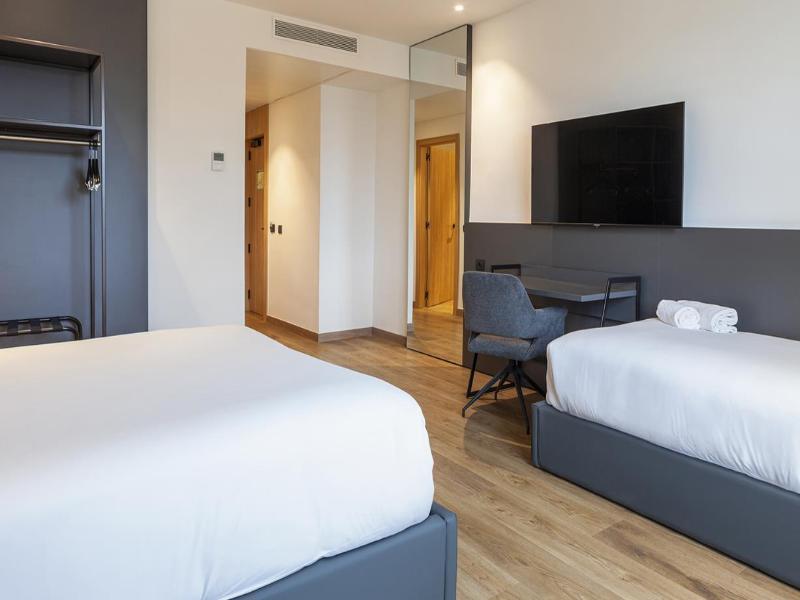 SB Madrid Norte image