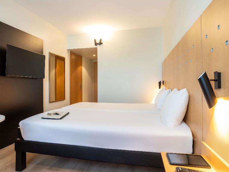 Ibis Madrid Alcala H Garena image