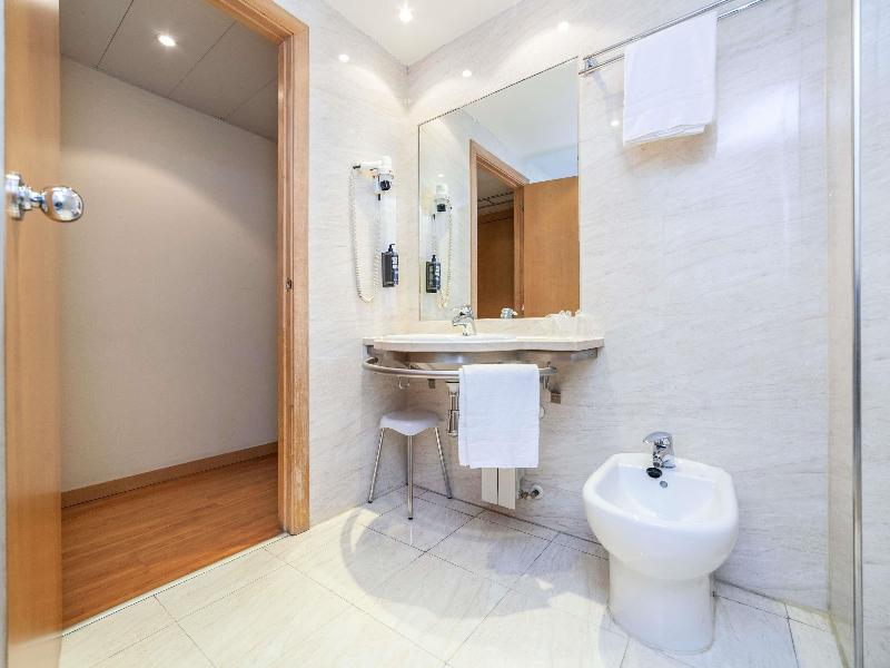 Ibis Madrid Alcala H Garena image