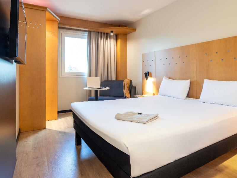 Ibis Madrid Alcala H Garena image