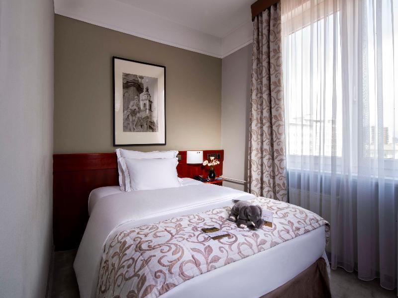 Best Western Premier Hotel Slon image