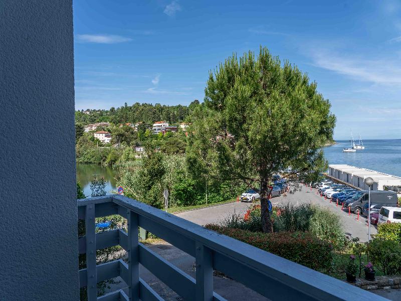 Barbara Piran Beach Hotel & Spa image