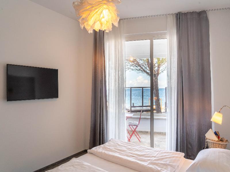 Barbara Piran Beach Hotel & Spa image