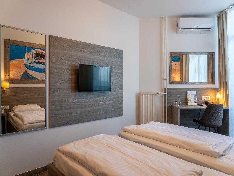 Barbara Piran Beach Hotel & Spa image