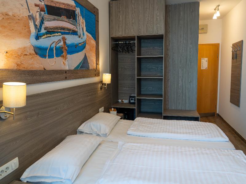 Barbara Piran Beach Hotel & Spa image