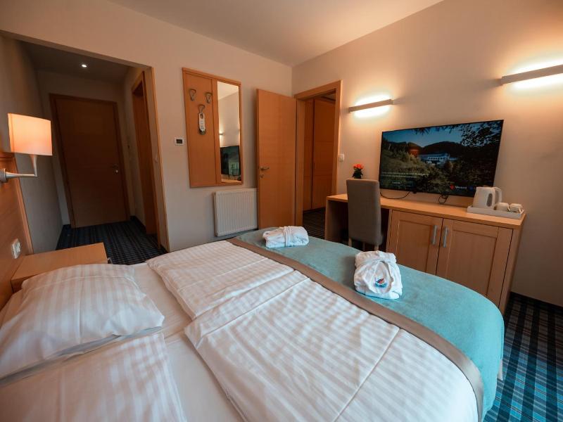 Hotel Golte image