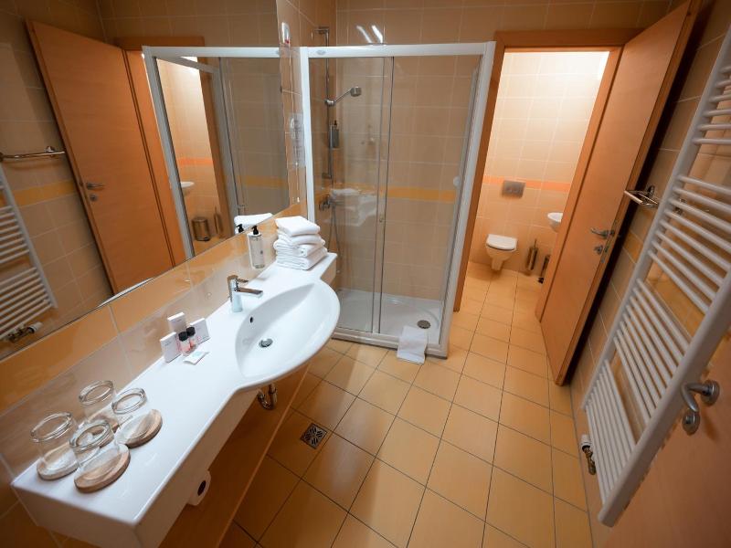 Hotel Golte image
