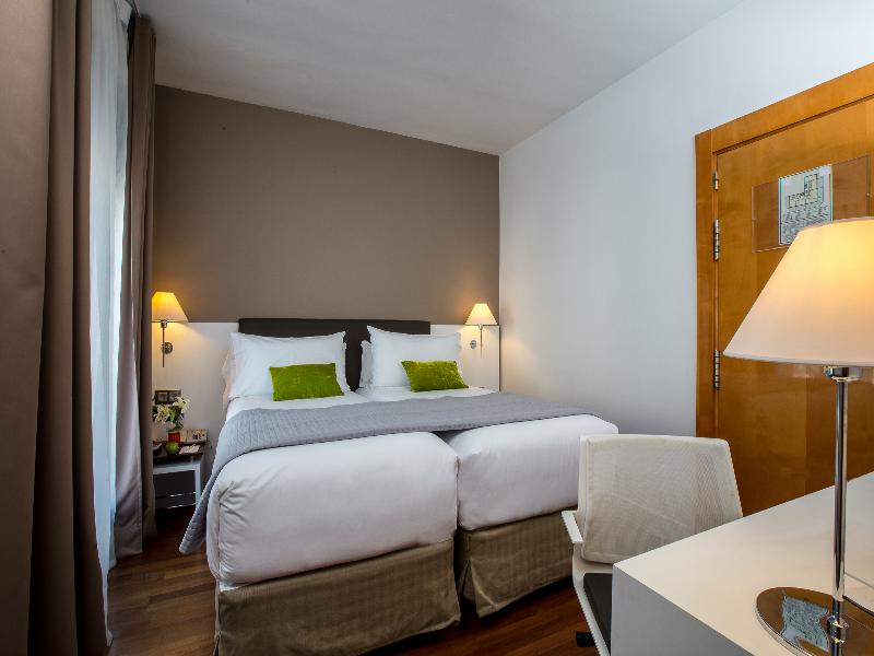 Leonardo Boutique Hotel Madrid image