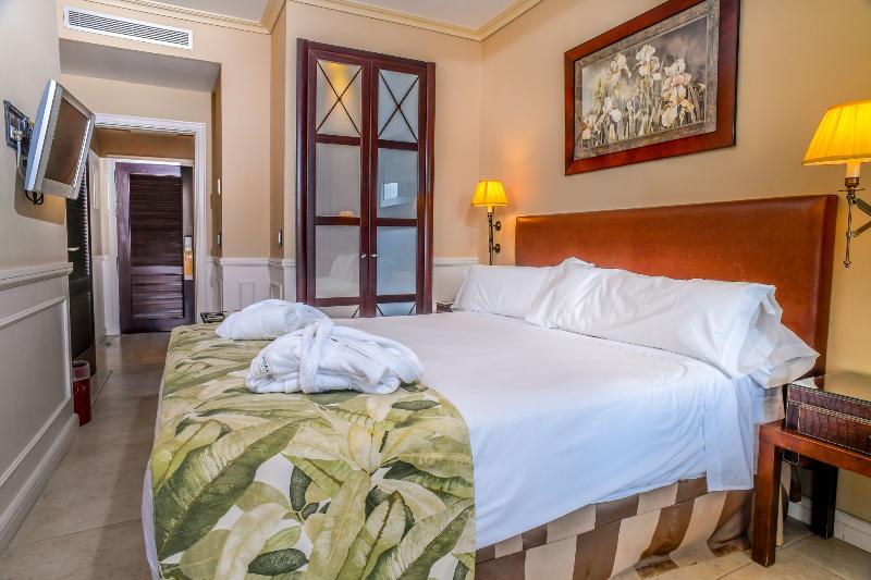 Gran Hotel Guadalpin Banus image