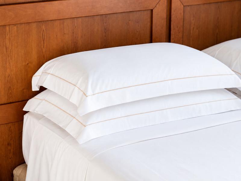 Phi Hotel Emilia image