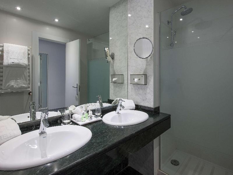 NH Collection Villa de Bilbao image