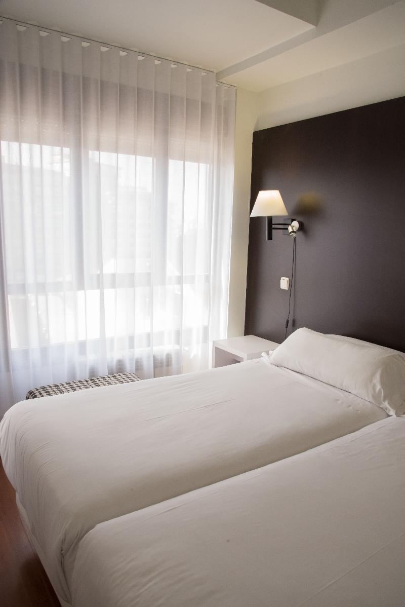 Hotel Delta Tudela image