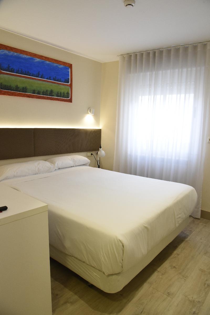 Hotel Delta Tudela image