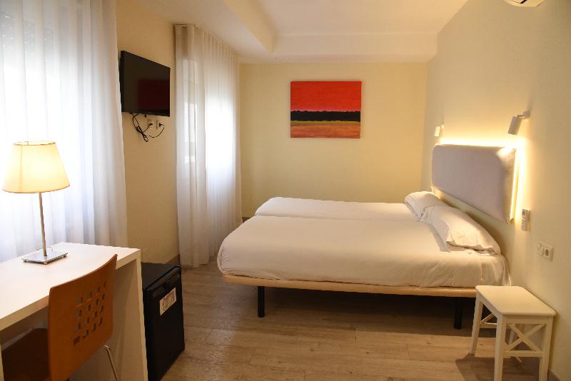 Hotel Delta Tudela image