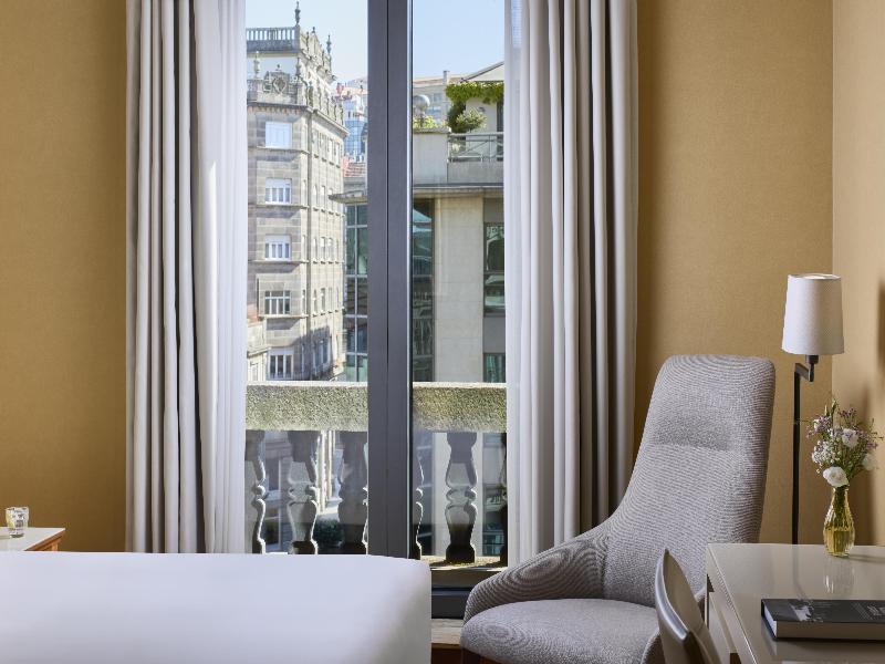 NH Collection Vigo image