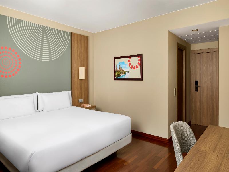 iStay by NH Zaragoza Sport Hotel image