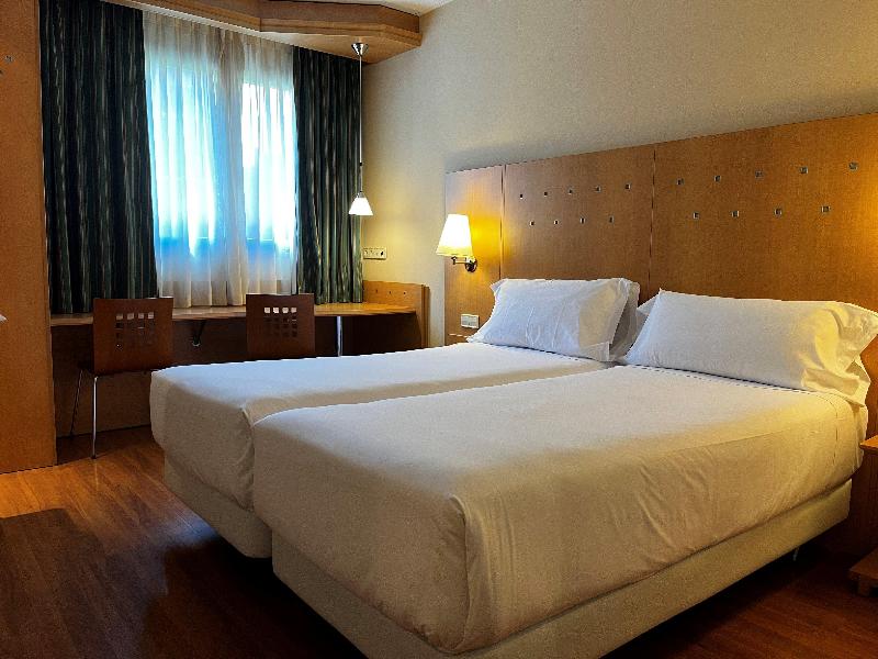Holiday Inn Express Logrono Rioja image