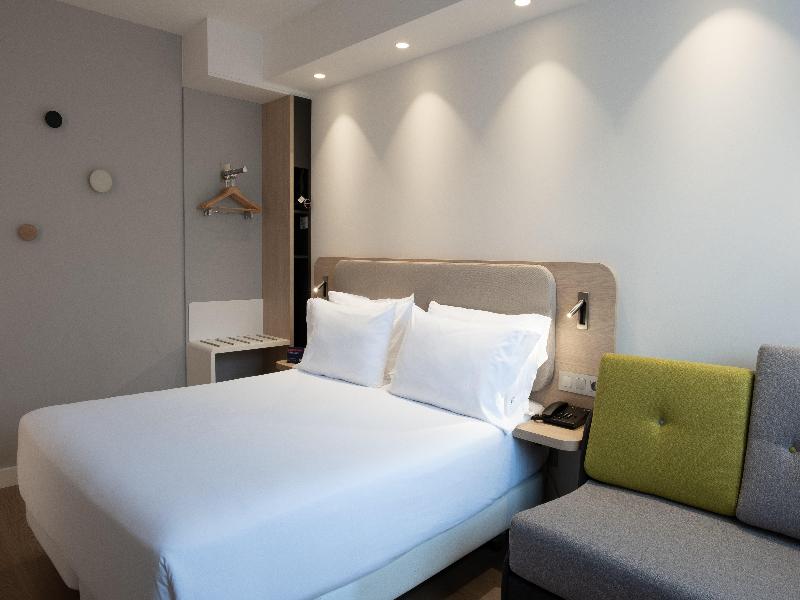 Holiday Inn Express Logrono Rioja image