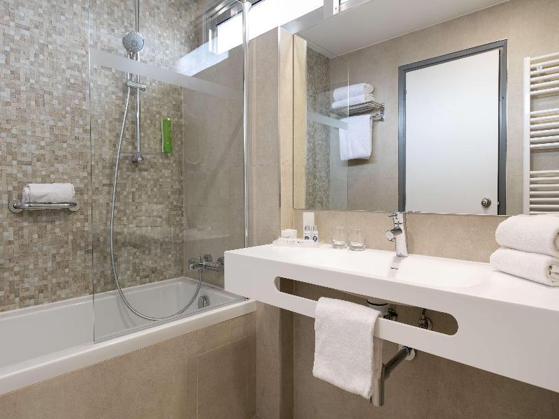 Best Western Hotel Mediterranee Menton image