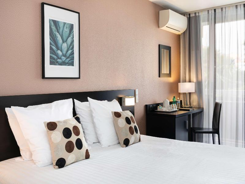 Best Western Hotel Mediterranee Menton image