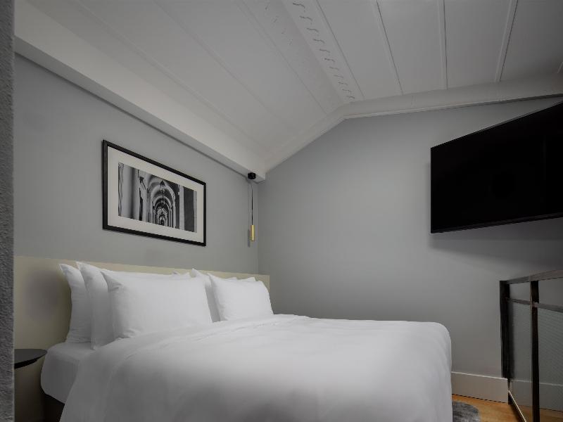 Cour des Loges Lyon, a Radisson Collection Hotel image