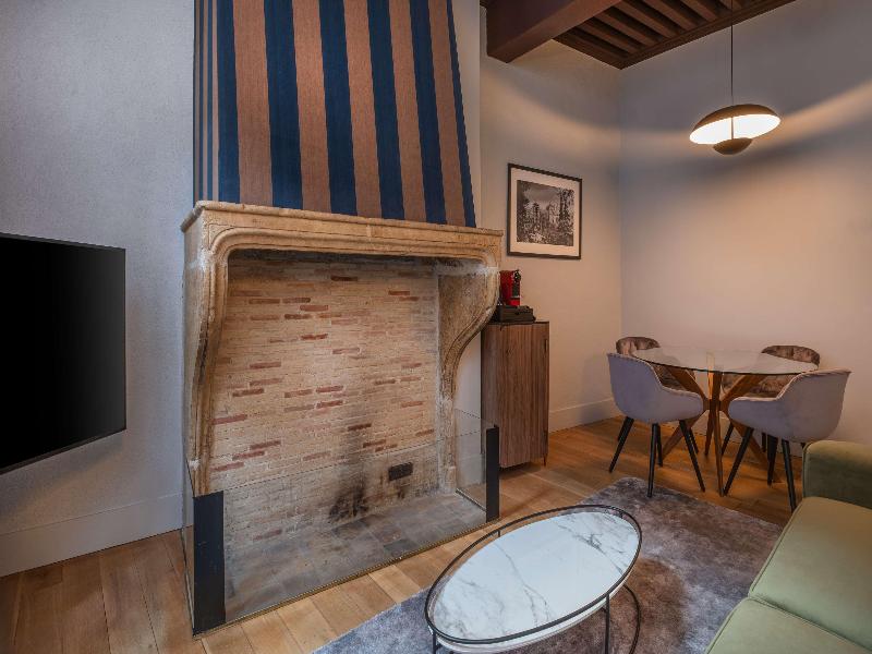 Cour des Loges Lyon, a Radisson Collection Hotel image