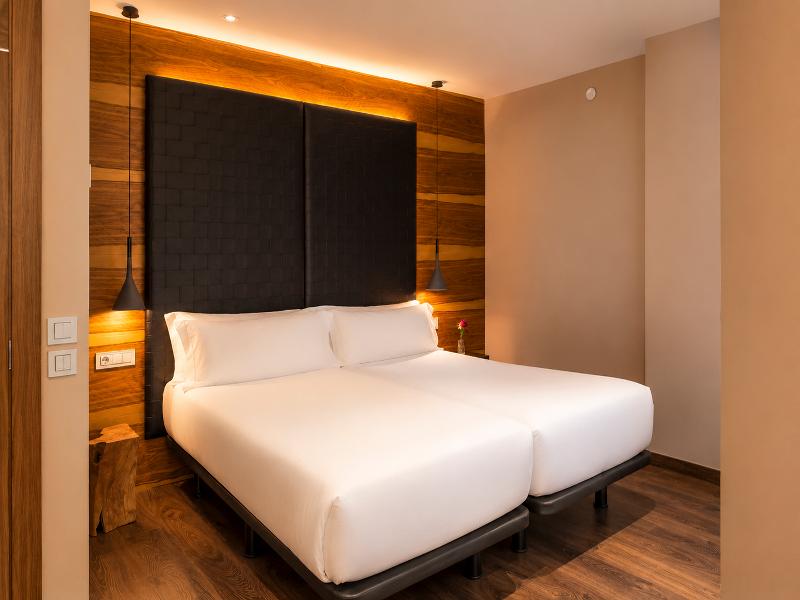 Gran Derby Suites image