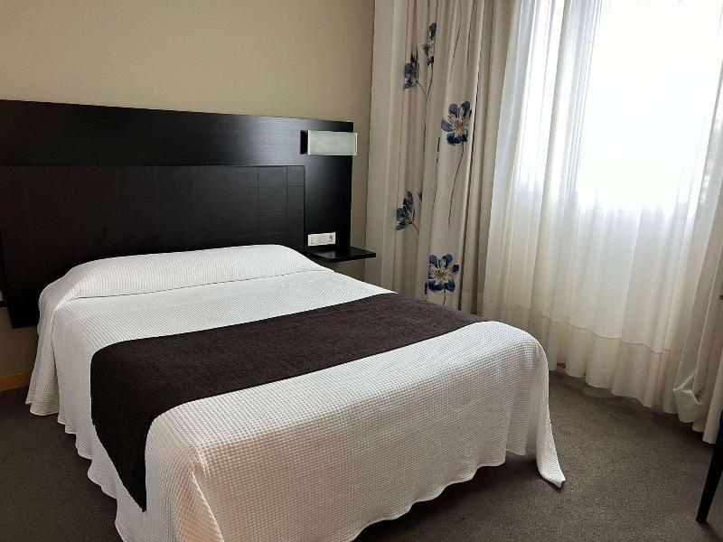 Blu Hotel Pamplona image