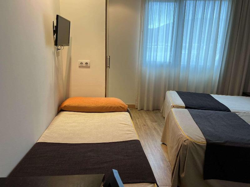 Blu Hotel Pamplona image