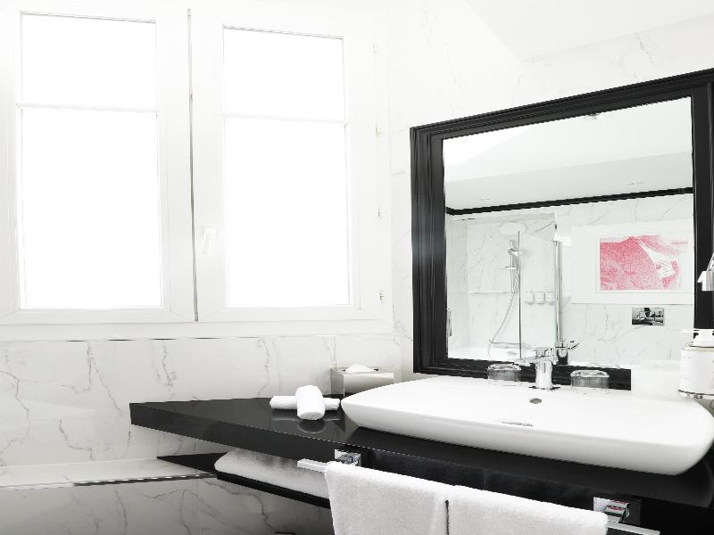 Maison Astor Paris, Curio Collection by Hilton image