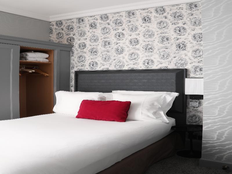 Maison Astor Paris, Curio Collection by Hilton image