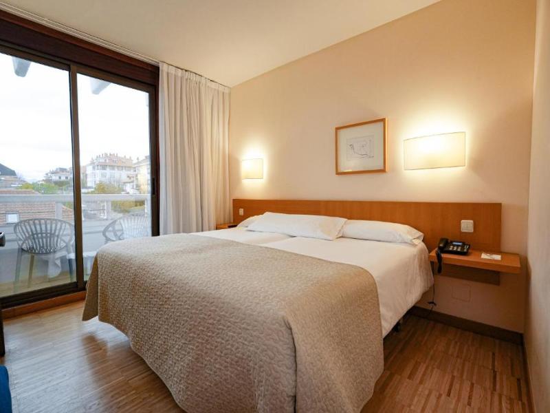 Gran Hotel Victoria image