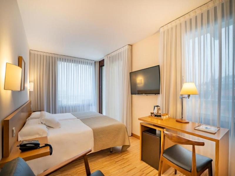 Gran Hotel Victoria image