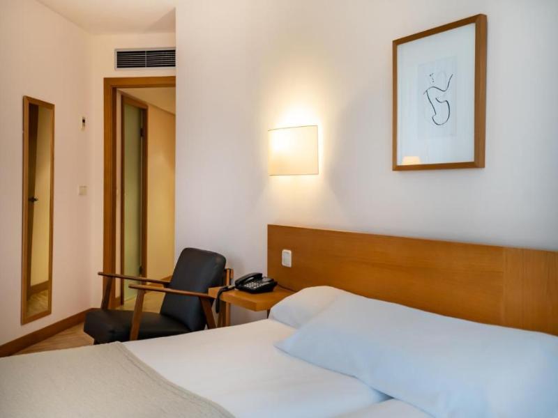 Gran Hotel Victoria image