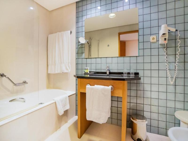 Gran Hotel Victoria image