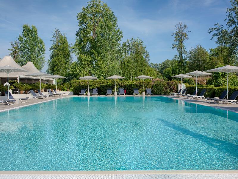 UNA HOTELS Forte Dei Marmi image