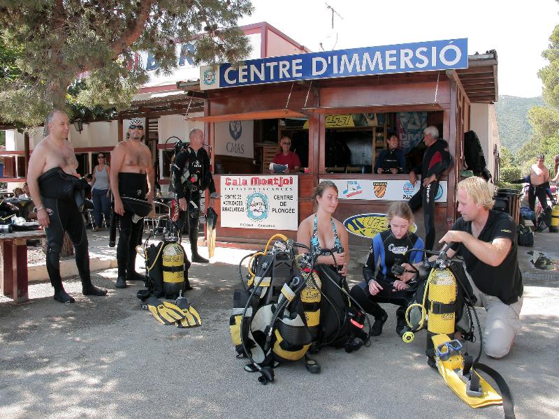 Cala Montjoi image