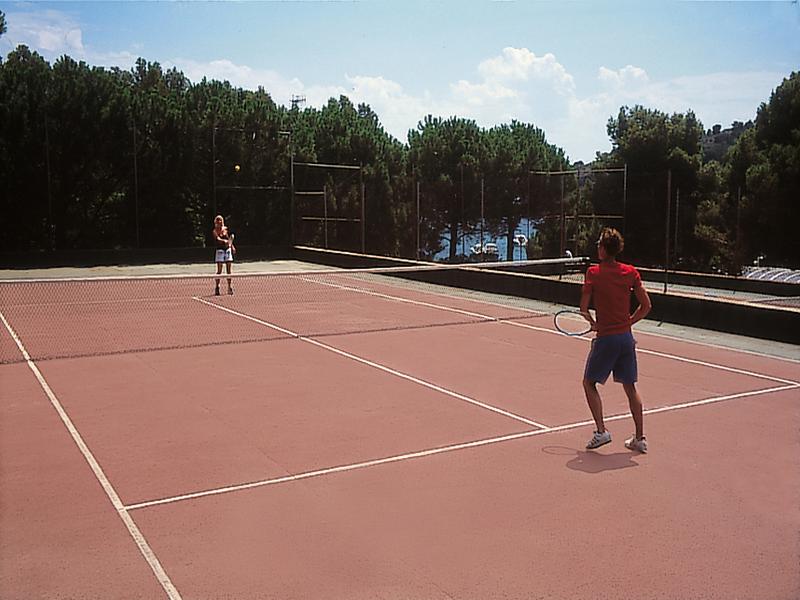 Cala Montjoi image