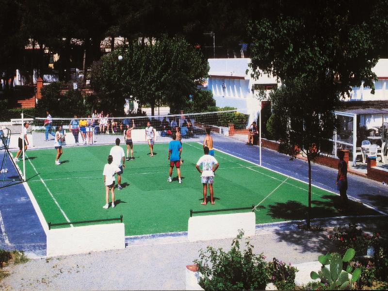 Cala Montjoi image